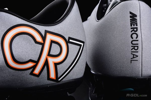 0233f1fe57f43876dea60fa4c9e03739 NIKE MERCURIAL VICTORY V CR7 TF 684878-003