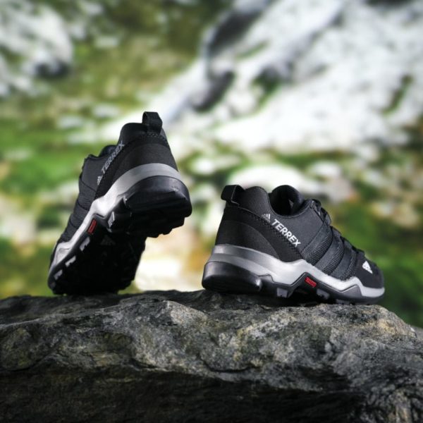 0FE58143-CEFD-4DA0-96C1-8AF5BE390406 ADIDAS TERREX AX2R K BB1935
