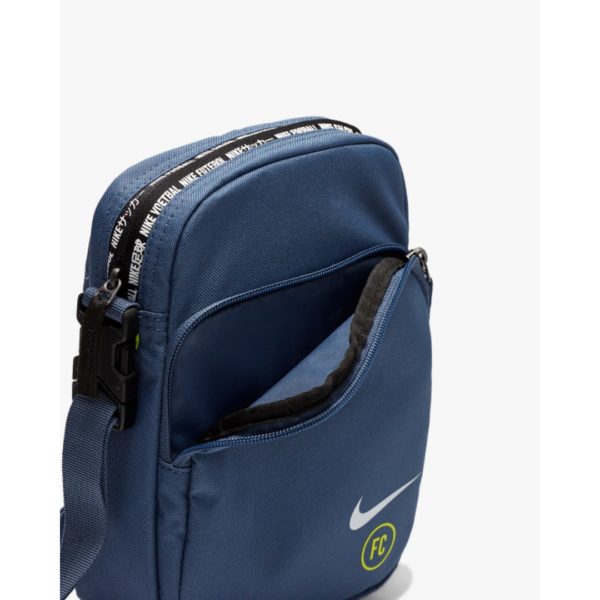 ÇANTË PER MESHKUJ NIKE CN6946 491