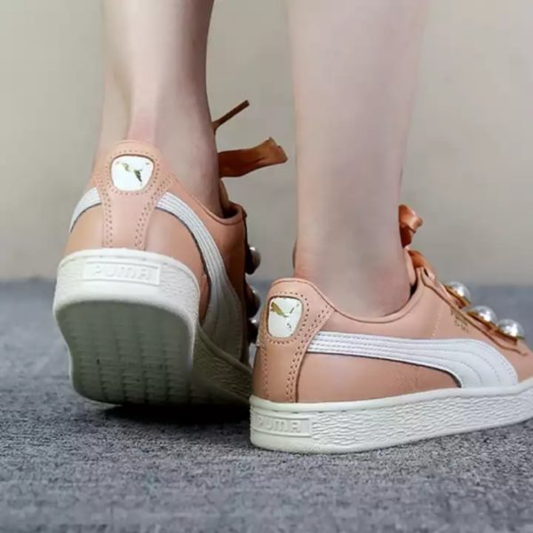 1582541333162 Puma Basket Bling Wn's 366732 02
