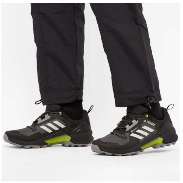 1635502606217 ADIDAS SWIFT R3 GTX FW2770