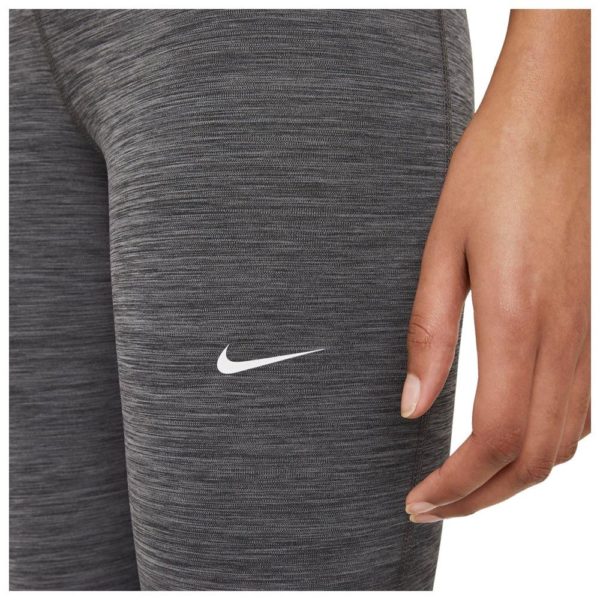 Hellonke Për Femra NIKE PRO DA0483-011