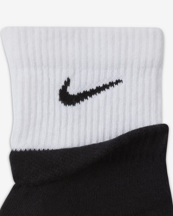 9E3F2B3E-2C27-4C37-B04E-16DB71DFBC3E NIKE Qorape DH4058-011