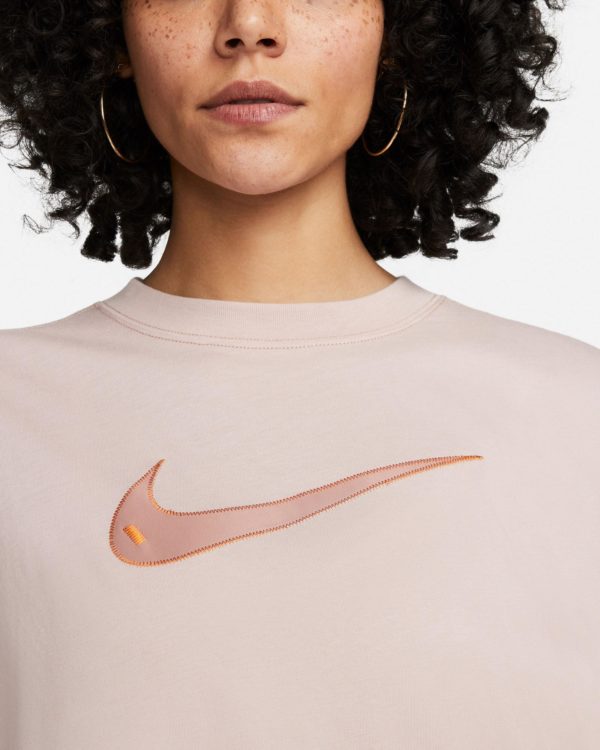 nike-sportswear-swoosh-womens-oversized-t-shirt-dm6211-601-2 Maicë Për Femra NIKE DM6211-601