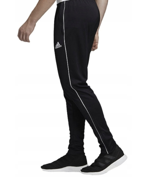 7E552362-225B-4115-A393-7595CCDD4181 ADIDAS Trenerka Set CE9053