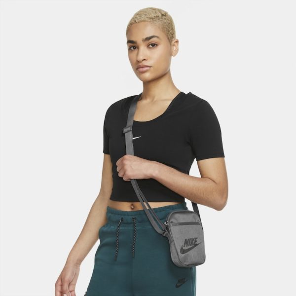 c08d098f5b39ead3864dbf2793073eaaf49eea8dce157e41f9b8a1486db292cc Çante Nike BA5871-068
