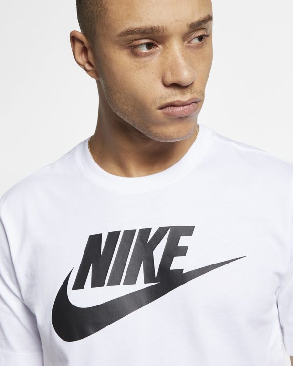 IMG_1320 NIKE Maice AR5004-101