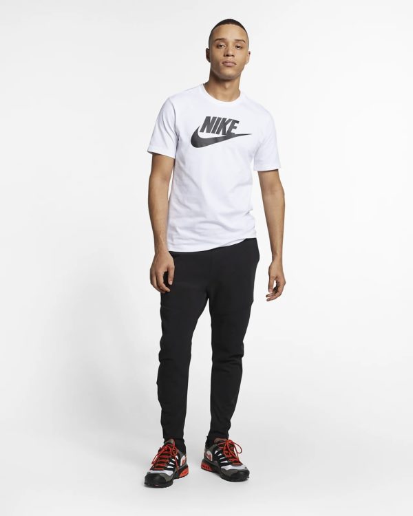 IMG_1321 NIKE Maice AR5004-101