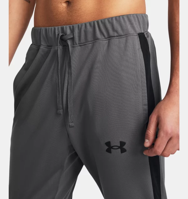 V5-1357139-025_WSTBND UNDER ARMOUR Trenerka Set 1357139-025