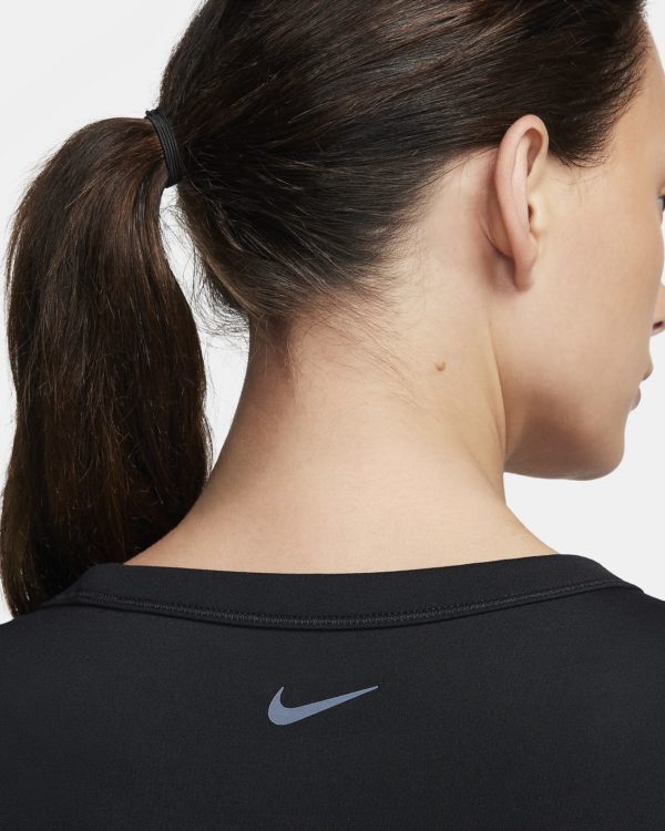 one-fitted-dri-fit-short-sleeve-cropped-top-8266ZQ (1) NIKE Maice FN2804-010