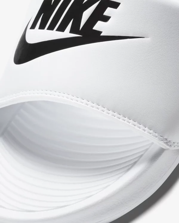 NIKE Papuqe CN9677-100