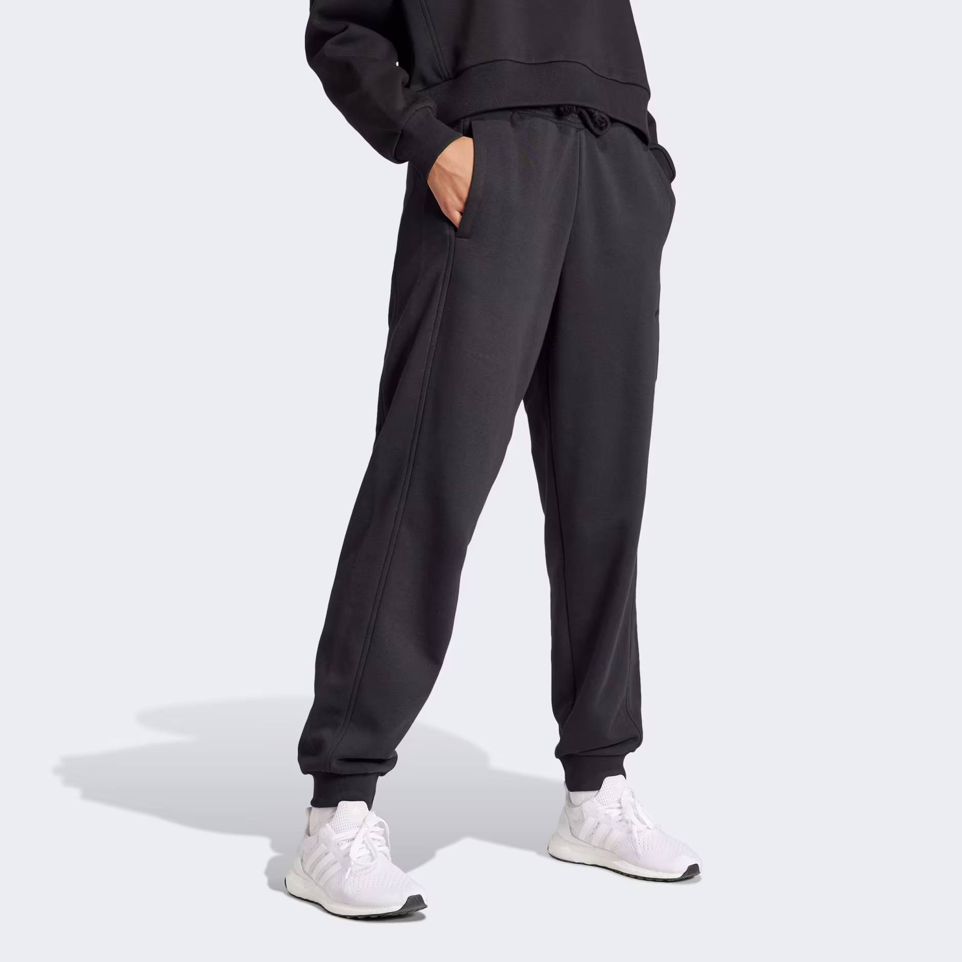 ADIDAS Trenerka Te Poshtme IW1278