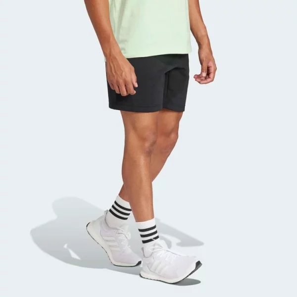 s3 (1) ADIDAS Shorce IN3320