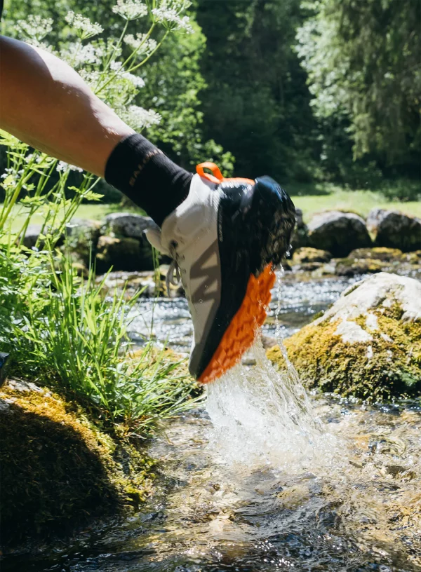 Salomon_Elixir_Activ_Mid_GTX___glacier_phantom_195751551052d_c9c0 SALOMON ELIXIR ACTIV MID GORETEX L47456700
