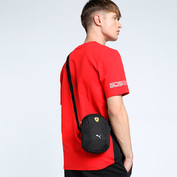 Scuderia-Ferrari-Race-Motorsport-Unisex-Portable-Bag (1) PUMA Qante 091282-02