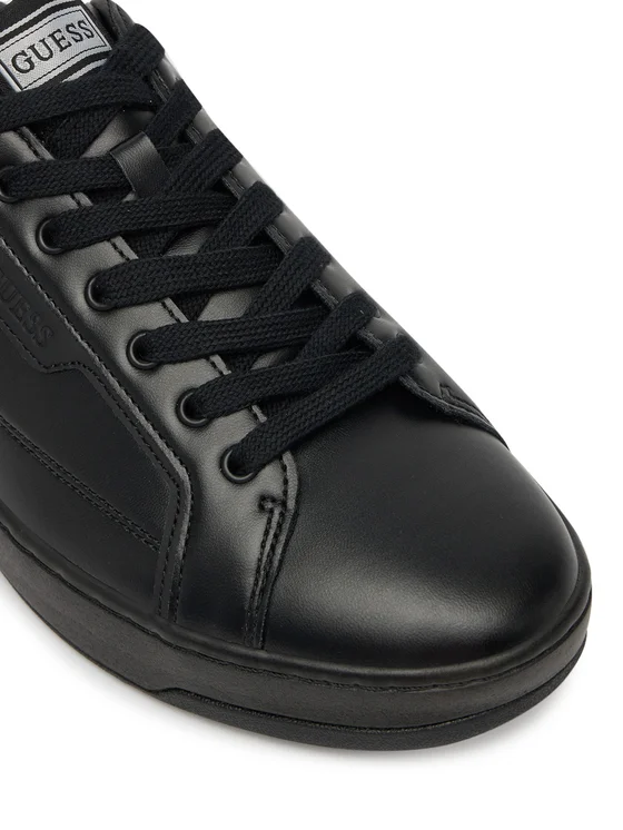 GUESS Mbathje FMJVICPAC12-BLACK